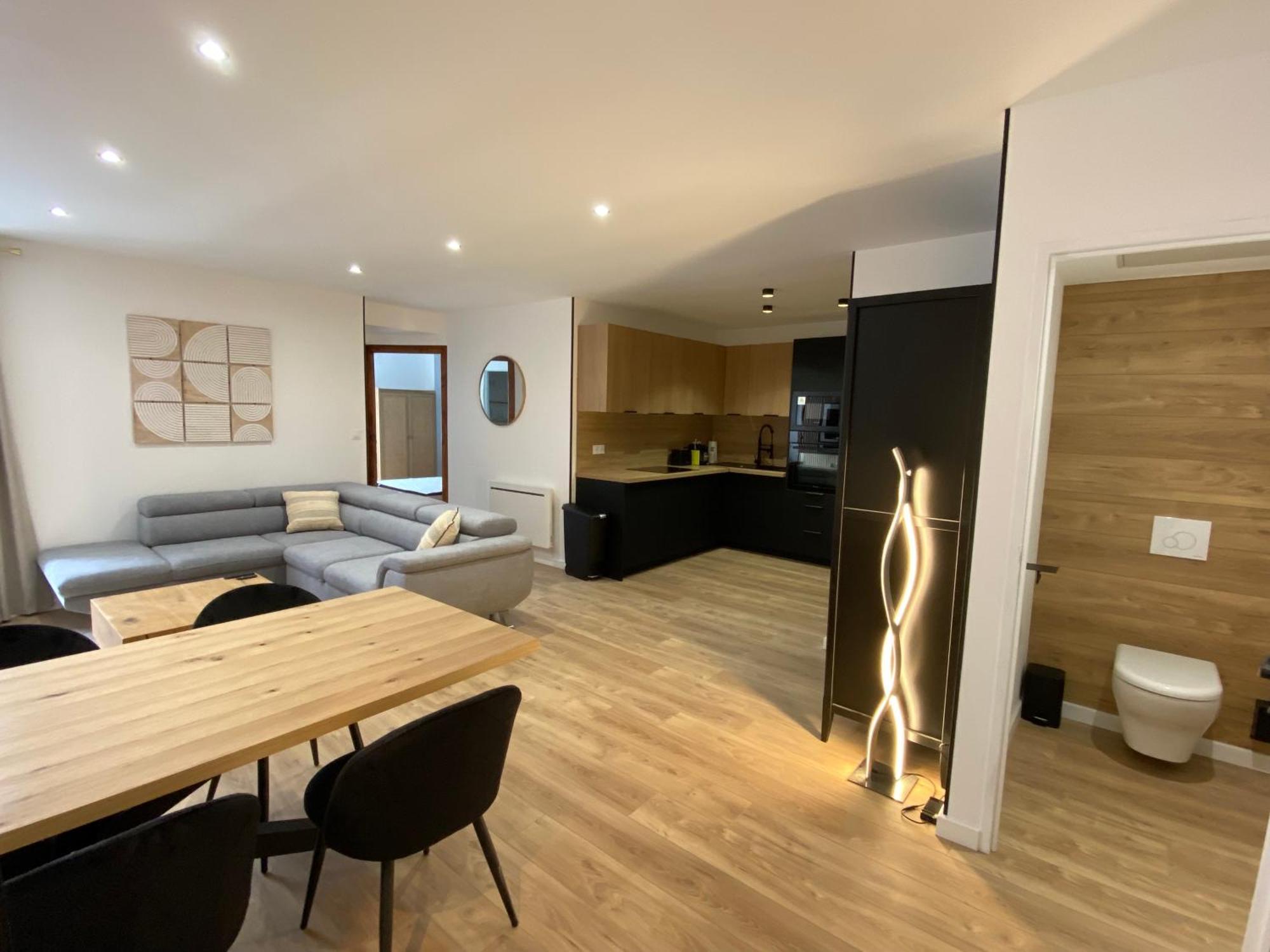 Madonna Elegance, Proche Sanctuaire, 95M2 Apartment Lourdes Exterior foto