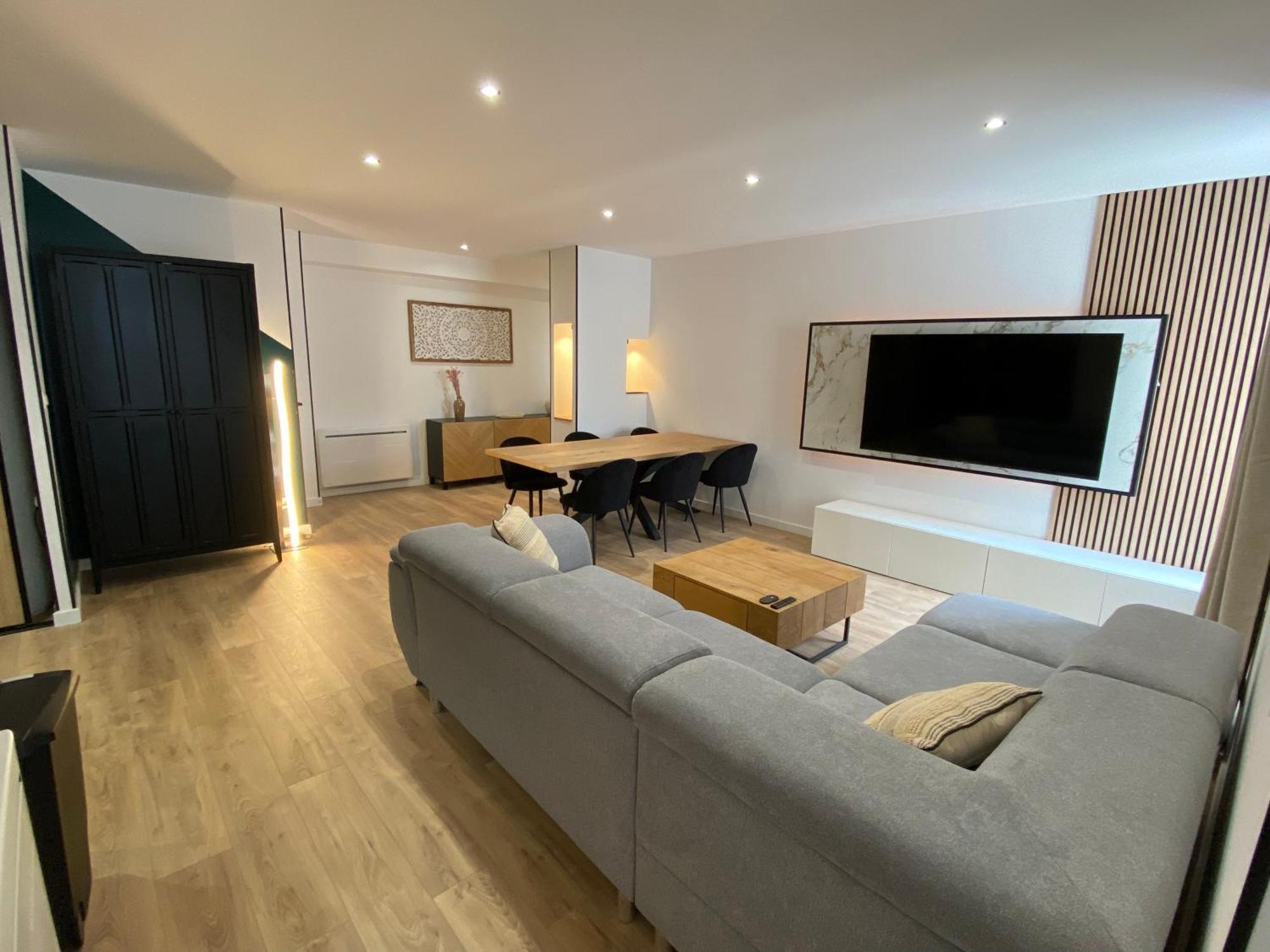 Madonna Elegance, Proche Sanctuaire, 95M2 Apartment Lourdes Exterior foto