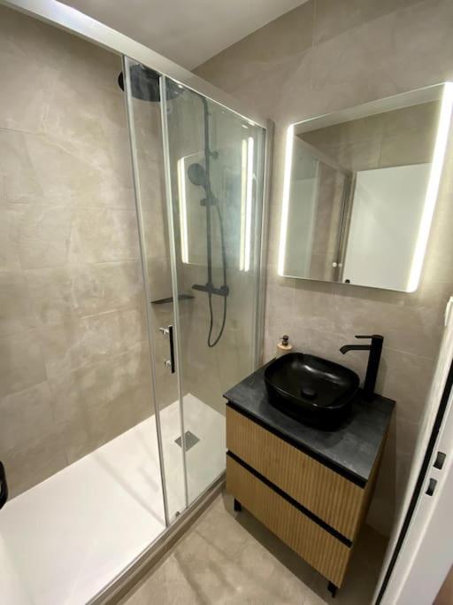 Madonna Elegance, Proche Sanctuaire, 95M2 Apartment Lourdes Exterior foto